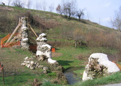 Vestiges aqueduc gallo-romain - Association À la découverte du passé de La Bridoire